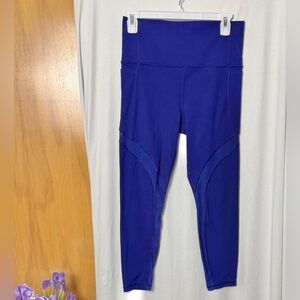 Athleta Salutation Stash Pocket II Mesh 7/8 Tight-Poseidon Blue Size Small